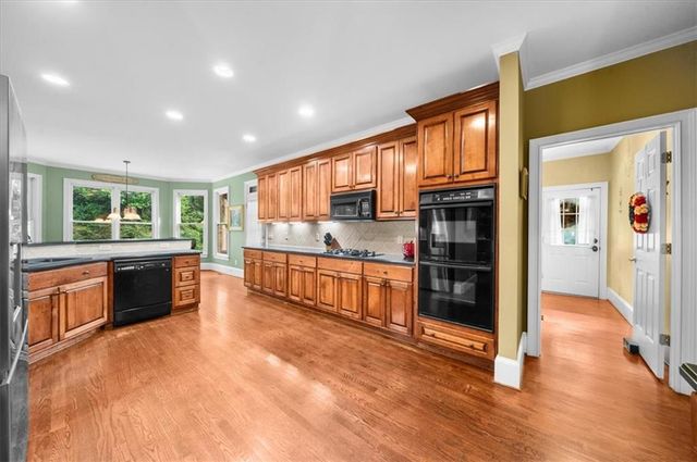7630 Stratton Point, Suwanee, GA 30024