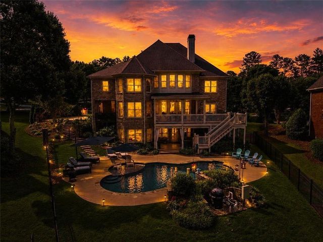7630 Stratton Point, Suwanee, GA 30024