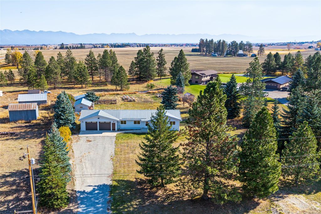 1710 Pines Boulevard, Kalispell, MT 59901 photo 2