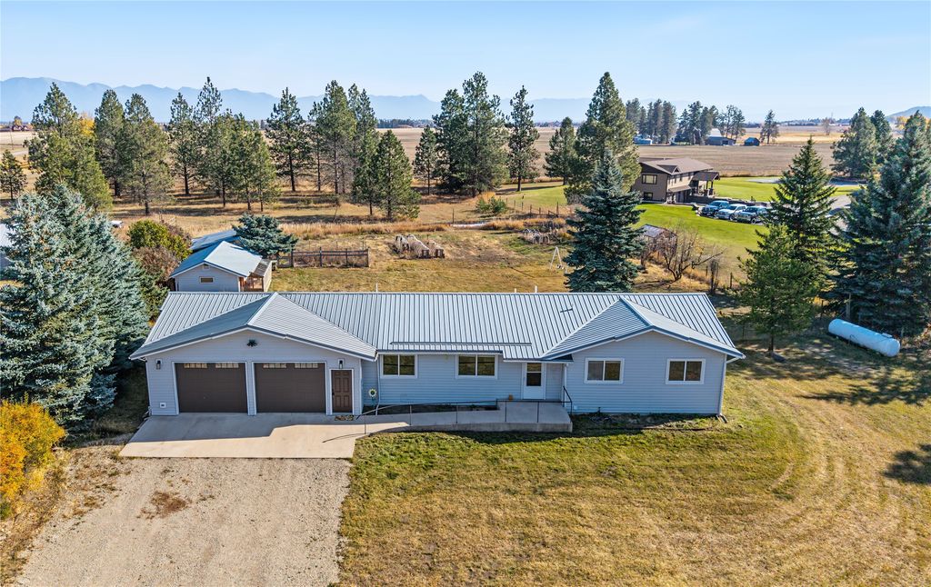 1710 Pines Boulevard, Kalispell, MT 59901 photo 3