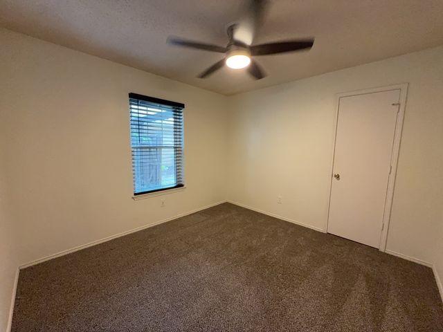 6415 Elm Springs Drive, Arlington, TX 76001