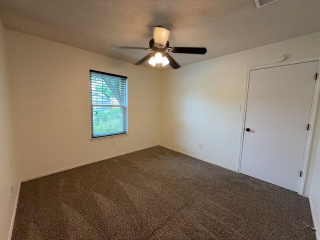 6415 Elm Springs Drive, Arlington, TX 76001