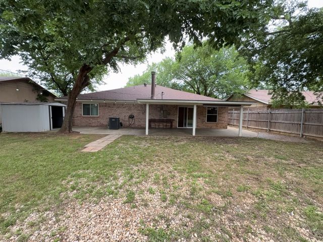 6415 Elm Springs Drive, Arlington, TX 76001