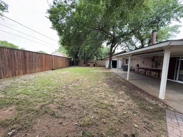 6415 Elm Springs Drive, Arlington, TX 76001