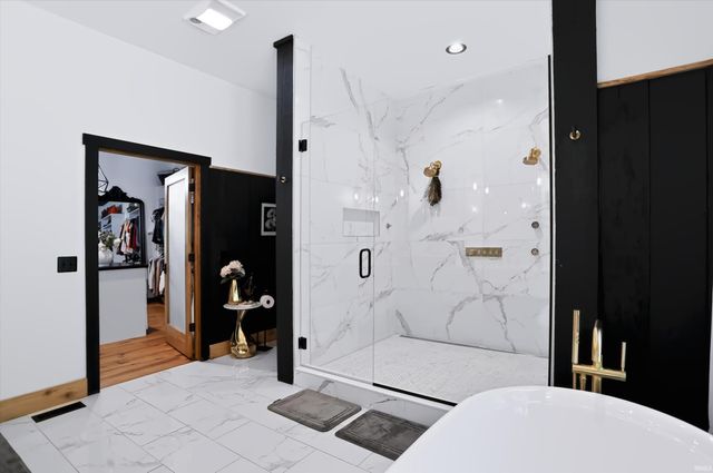 2731 W Lost Mans Lane, Bloomington, IN 47404