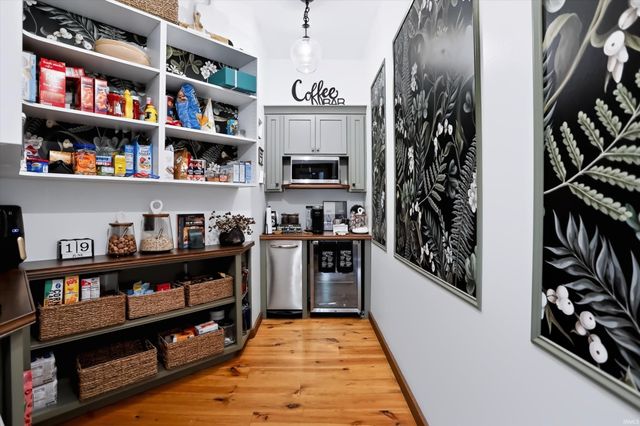 2731 W Lost Mans Lane, Bloomington, IN 47404