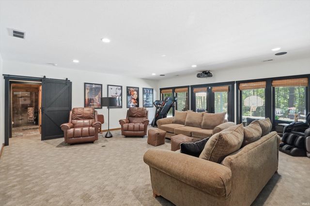 2731 W Lost Mans Lane, Bloomington, IN 47404