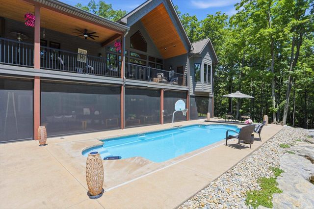 2731 W Lost Mans Lane, Bloomington, IN 47404