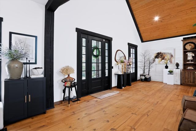 2731 W Lost Mans Lane, Bloomington, IN 47404