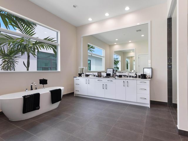 9124 S Coral Isles Circle S 1924, Palm Beach Gardens, FL 33412