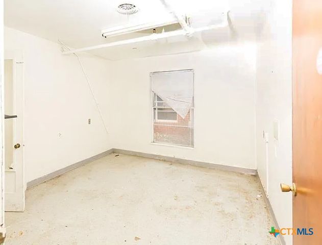 111 S 33rd Street, Temple, TX 76504