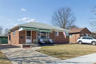 25907 Harmon Street, St. Clair Shores, MI 48081