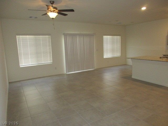 422 Canary Song Drive, Henderson, NV 89011
