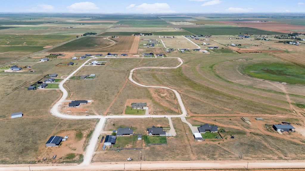 3982 Koby Street, Ropesville, TX 79358