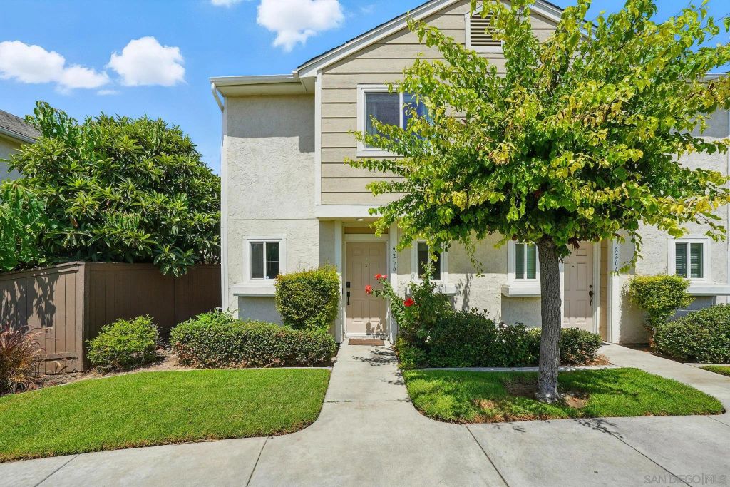 2256 Kings View Circle, Springs Valley, CA 91977