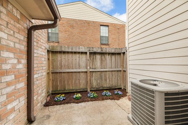 10912 Gulf Freeway 38, Houston, TX 77034