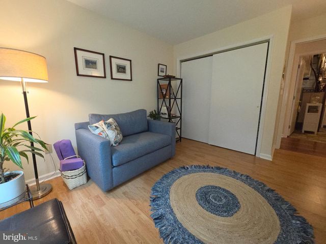 901 SWEETWATER DR, Cinnaminson, NJ 08077