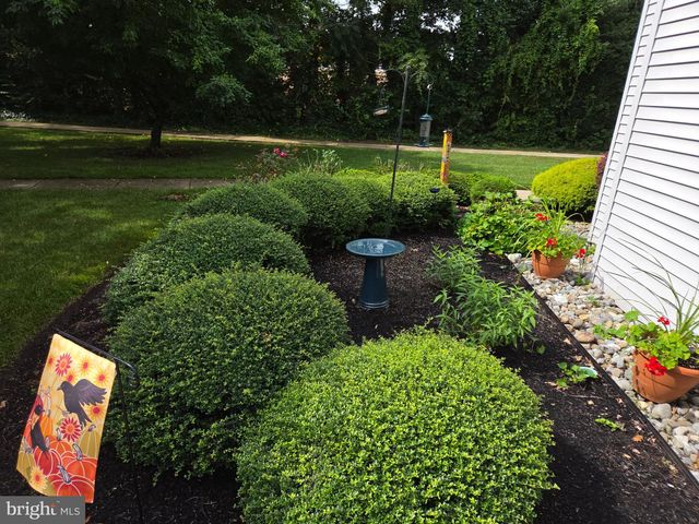 901 SWEETWATER DR, Cinnaminson, NJ 08077