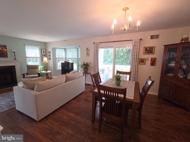 901 SWEETWATER DR, Cinnaminson, NJ 08077