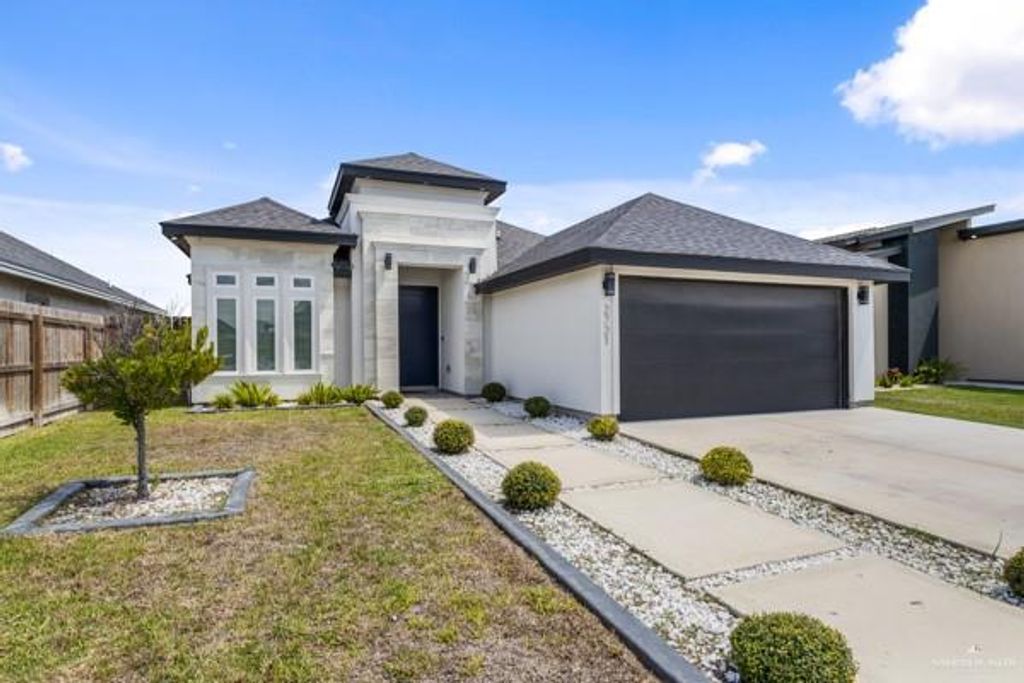 2721 Garman Street, Edinburg, TX 78542