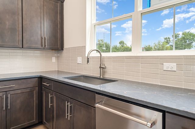 716 41st Ave, N, Nashville, TN 37209