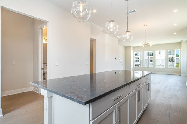 716 41st Ave, N, Nashville, TN 37209