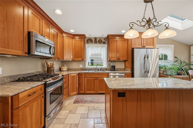 304 Castle Boulevard, Akron, OH 44313