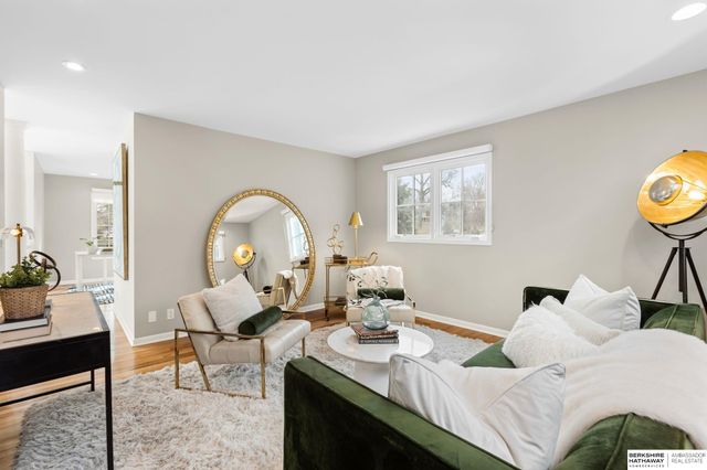 2316 S 103 Street, Omaha, NE 68124