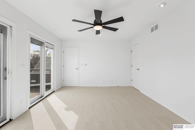 2316 S 103 Street, Omaha, NE 68124