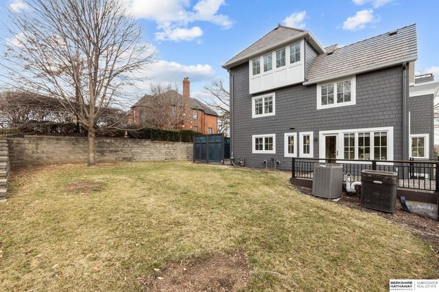 2316 S 103 Street, Omaha, NE 68124