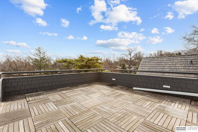 2316 S 103 Street, Omaha, NE 68124