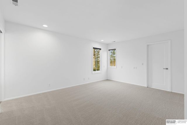 2316 S 103 Street, Omaha, NE 68124