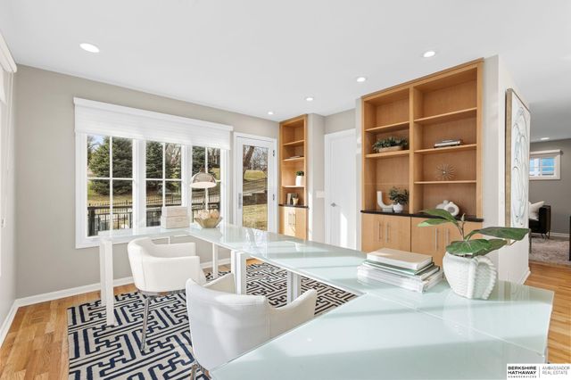 2316 S 103 Street, Omaha, NE 68124