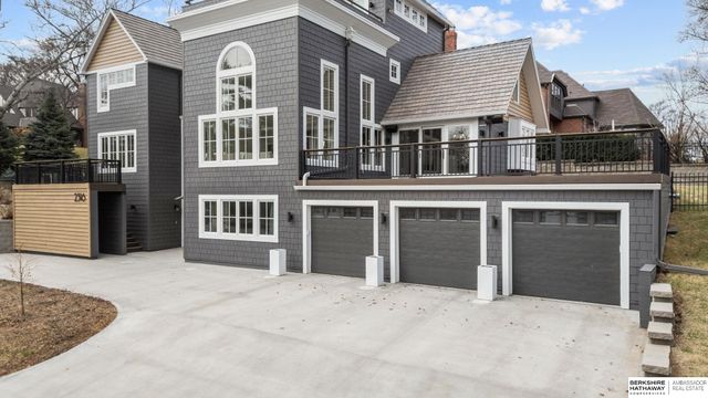 2316 S 103 Street, Omaha, NE 68124