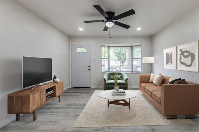 2908 Scottsbluff Drive, Dallas, TX 75228