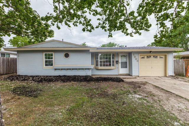 2908 Scottsbluff Drive, Dallas, TX 75228