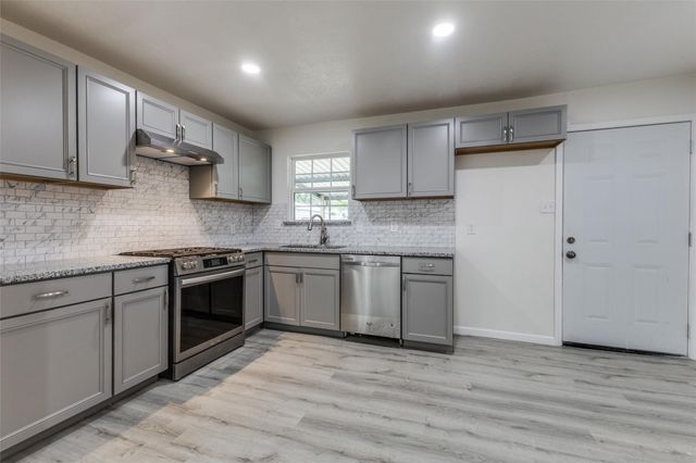 2908 Scottsbluff Drive, Dallas, TX 75228