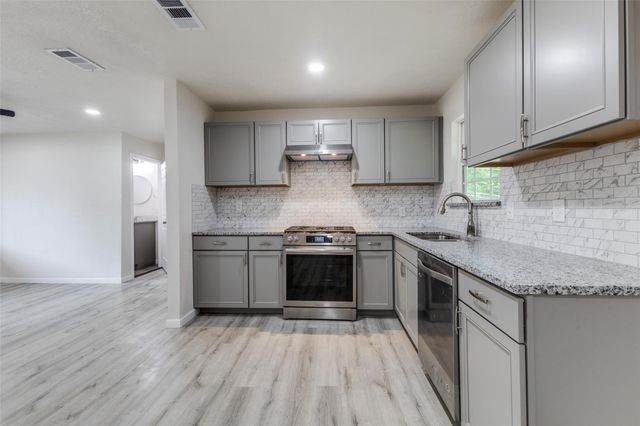2908 Scottsbluff Drive, Dallas, TX 75228