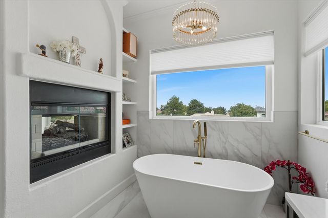 11405 Pine Top Lane NE, Albuquerque, NM 87111