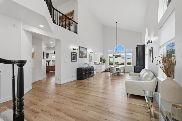 11405 Pine Top Lane NE, Albuquerque, NM 87111
