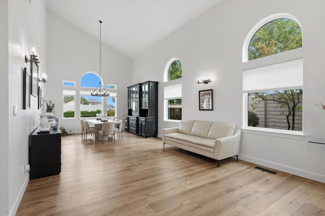 11405 Pine Top Lane NE, Albuquerque, NM 87111