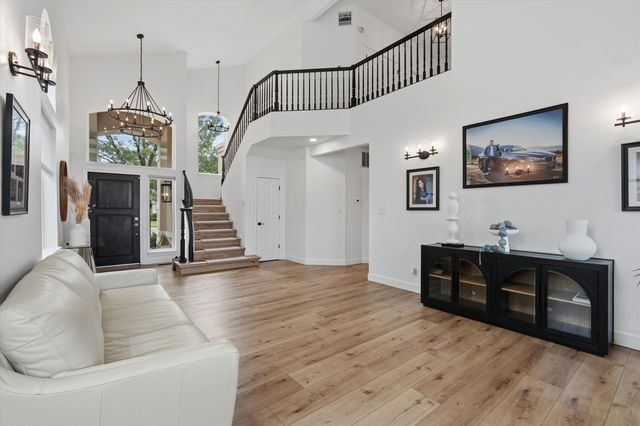 11405 Pine Top Lane NE, Albuquerque, NM 87111