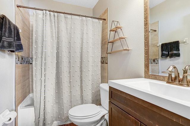 2322 28TH AVENUE E, Palmetto, FL 34221