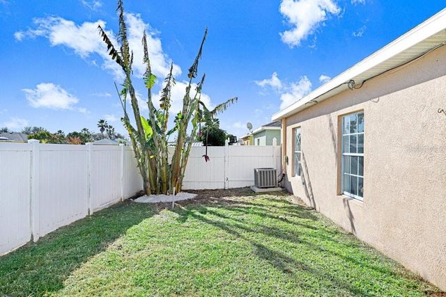 2322 28TH AVENUE E, Palmetto, FL 34221