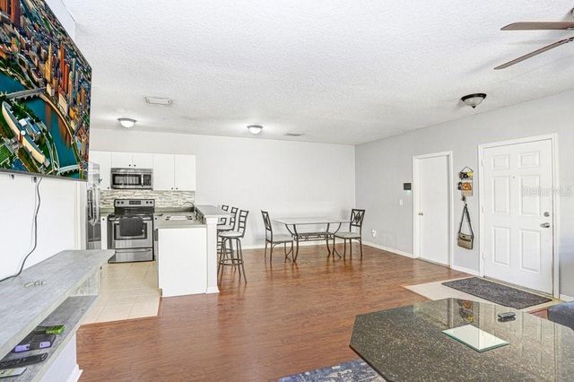 2322 28TH AVENUE E, Palmetto, FL 34221