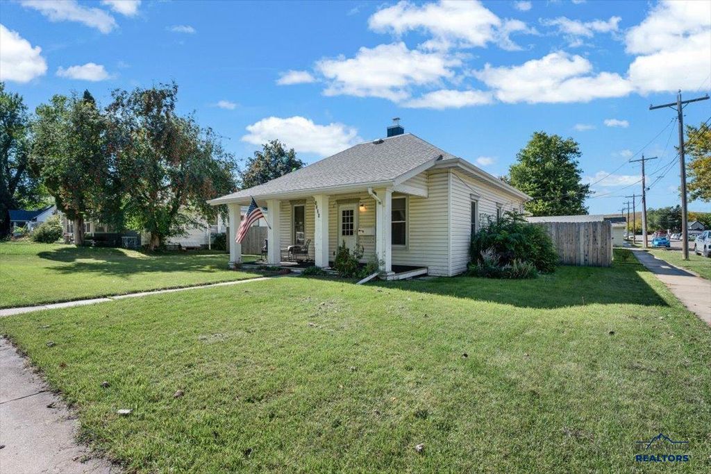 1305 PINE STREET, Sturgis, SD 57785