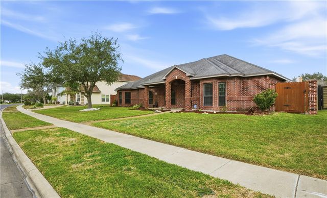 46 Great Lakes Dr, Corpus Christi, TX 78413