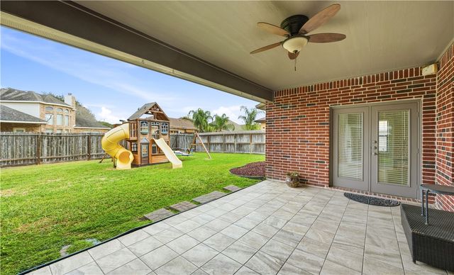 46 Great Lakes Dr, Corpus Christi, TX 78413