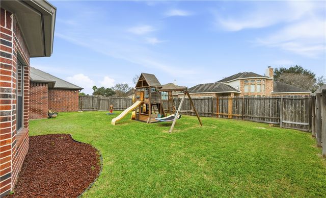 46 Great Lakes Dr, Corpus Christi, TX 78413