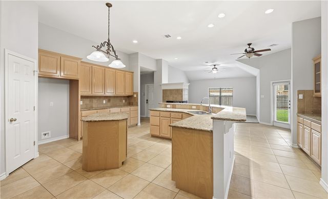 46 Great Lakes Dr, Corpus Christi, TX 78413